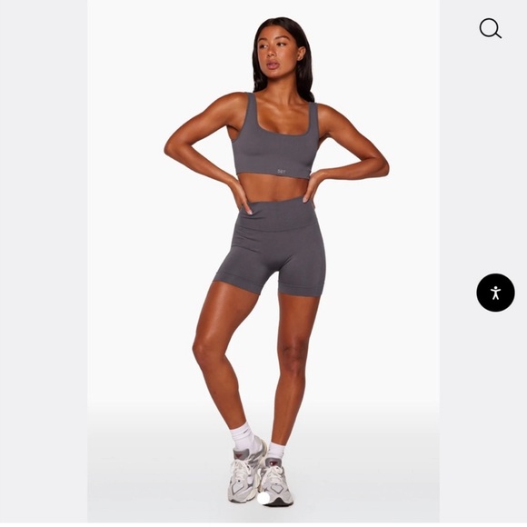 SCULPTFLEX® BIKE SHORTS and BOX TANK TOP - Picture 1 of 4